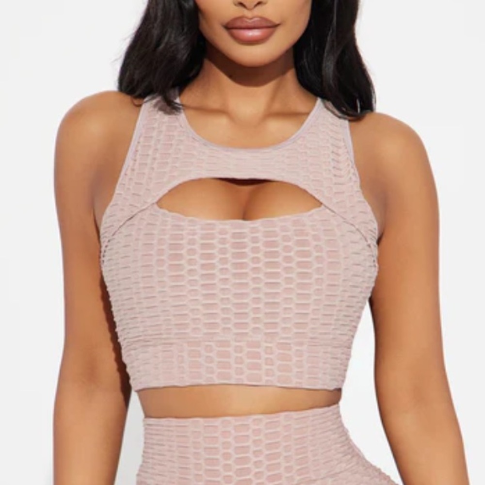 BNWT textured cutout sports bra